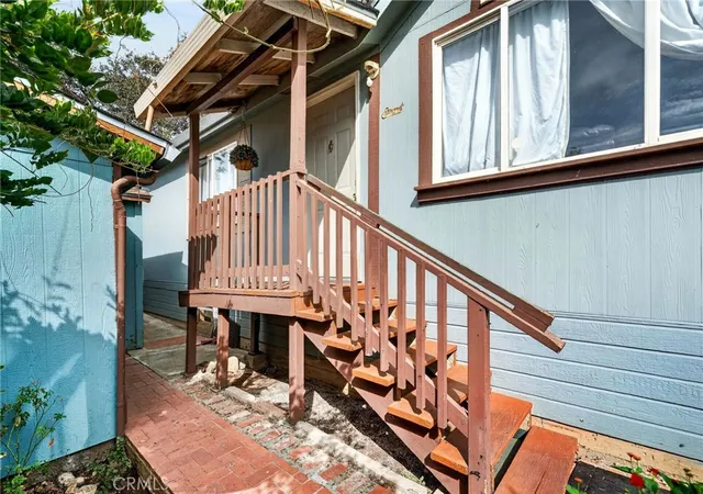 Photo 2 of Manufactured home for sale at 15646 33rd, Clearlake, CA 95422 | MLS# LC26211291 | Listing updated on 2026-10-10