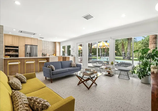 Photo 3 of Single family home for sale at 165 S Avenida Elenora, Palm Springs, CA 92262 | MLS# 219153384PS | Listing updated on 2026-09-30
