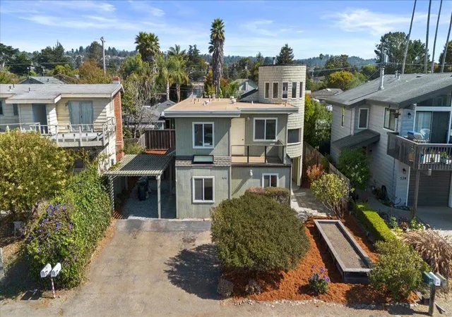 Single family home for sale at 526 Middlefield Dr, Aptos, CA 95003 | MLS# ML82062544