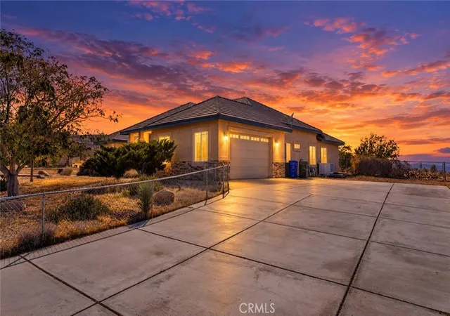 Photo 2 of Single family home for sale at 9550 Lucerne, Apple Valley, CA 92308 | MLS# HD26204817 | Listing updated on 2026-09-29