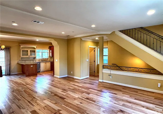 Photo 3 of Townhouse for sale at 706 S Pacific Coast, Redondo Beach, CA 90277 | MLS# SB26211513 | Listing updated on 2026-10-11