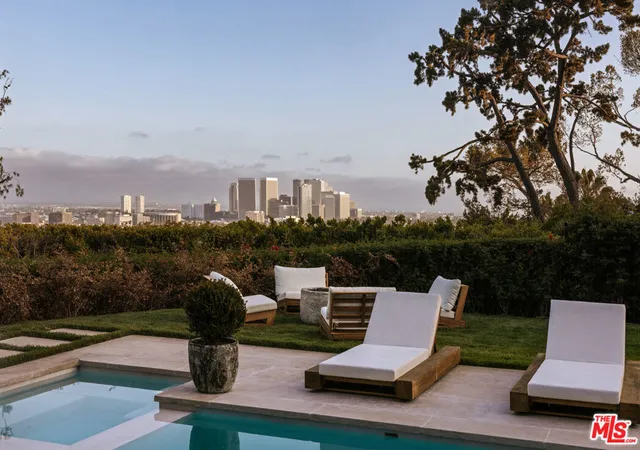 Photo 3 of Mansion for sale at 1122 La Altura Rd, Beverly Hills, CA 90210 | MLS# 26993973 | Listing updated on 2026-10-06