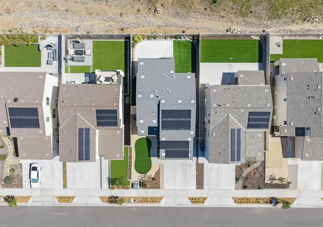 Photo 4 of Single family home for sale at 35241 Valencia Pt, Fallbrook, CA 92028 | MLS# 260023660SD | Listing updated on 2026-09-29