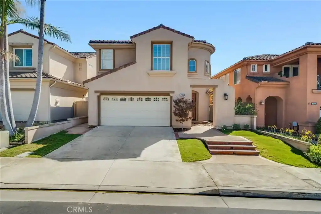 Single family home for sale at 7124 Forest Glen Dr, Huntington Beach, CA 92648 | MLS# NP26211114