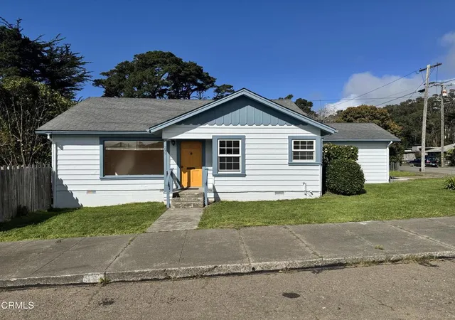 Photo 2 of Single family home for sale at 399 Winifred St, Fort Bragg, CA 95437 | MLS# C1-11540 | Listing updated on 2026-09-29