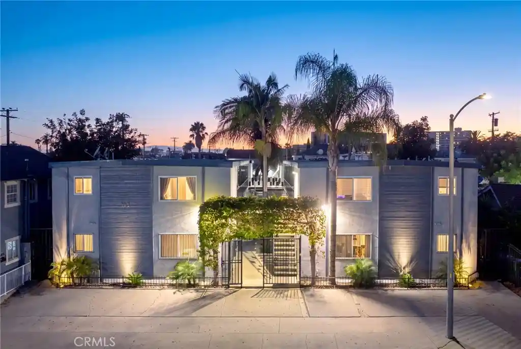 Multi family home for sale at 1019 Lewis, Long Beach, CA 90813 | MLS# PW26209030