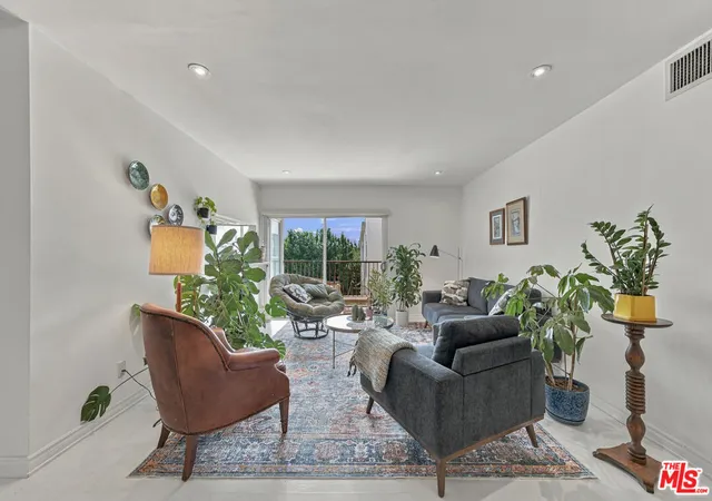 Photo 2 of Condo for sale at 949 N Kings Rd #309, West Hollywood, CA 90069 | MLS# 26993983 | Listing updated on 2026-10-06