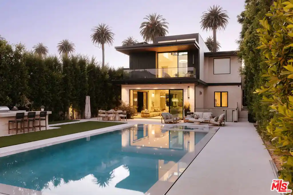 Photo 1 of Mansion for sale at 528 Marguerita Ave, Santa Monica, CA 90402 | MLS# 26869325 | Listing updated on 2026-10-15