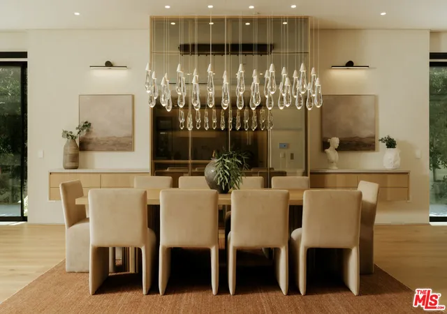 Photo 3 of Mansion for sale at 528 Marguerita Ave, Santa Monica, CA 90402 | MLS# 26869325 | Listing updated on 2026-10-09