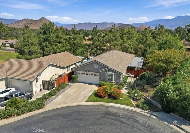 Photo 3 of Single family home for sale at 140 Mccarron, Hemet, CA 92545 | MLS# SW26211640 | Listing updated on 2026-10-08