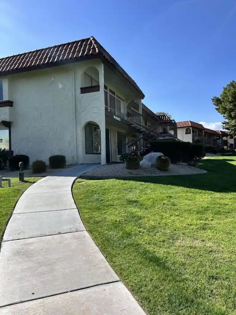 Listing Photo 10 - Condo for sale in 64275 Spyglass Ave located at 64275 Spyglass Ave, Desert Hot Springs, CA 92240 - Unit #45