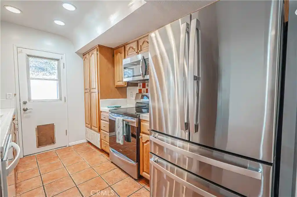 Townhouse for sale at 4135 Yankee, Agoura Hills, CA 91301 | MLS# SR26211453