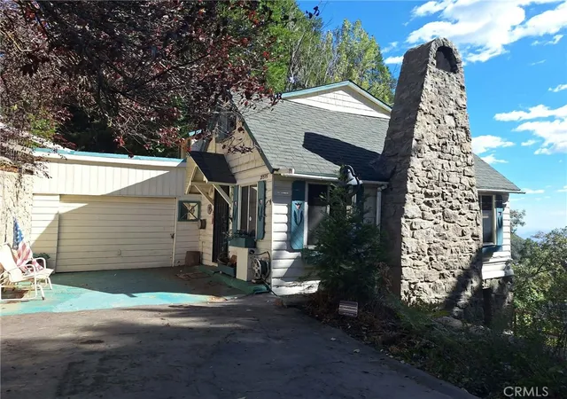 Photo 3 of Sale Pending at 21515 Sawpit Cyn, Cedarpines Park, CA 92322 | MLS# IG26211582 | Listing updated on 2026-10-08