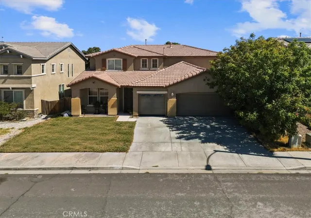 Photo 3 of Single family home for sale at 15013 Sorrel, Victorville, CA 92394 | MLS# DW26211761 | Listing updated on 2026-09-30
