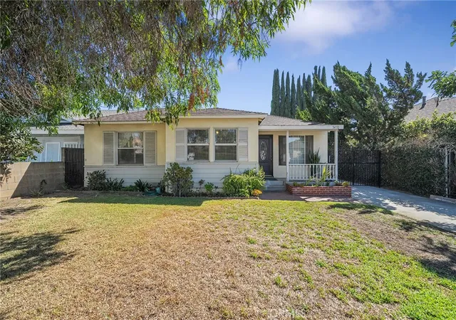 Photo 2 of Single family home for sale at 5470 Encinita Ave, Temple City, CA 91780 | MLS# WS26210935 | Listing updated on 2026-10-08