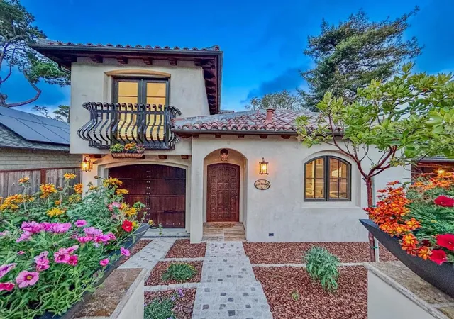 Photo 1 of Single family home for sale at 960 Ne Mission St, Carmel, CA 93921 | MLS# ML82062942 | Listing updated on 2026-10-12