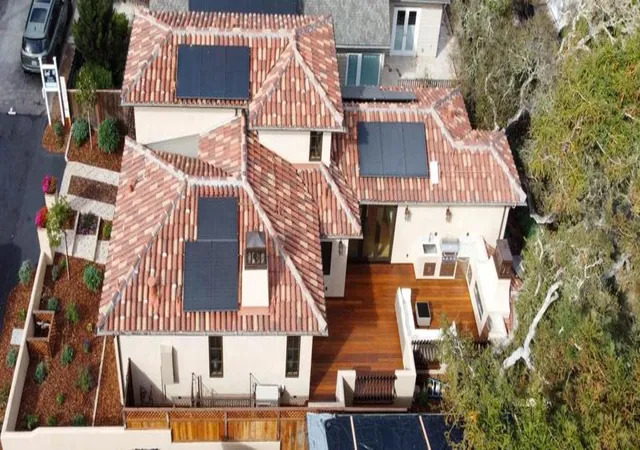 Photo 3 of Single family home for sale at 960 Ne Mission St, Carmel, CA 93921 | MLS# ML82062942 | Listing updated on 2026-10-12