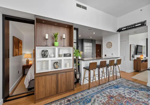 Listing Photo 1 - Condo for sale in Electra located at 700 W E St, San Diego, CA 92101 - Unit #403