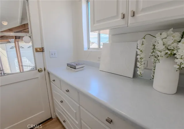 Photo 3 of Sale Pending at 1271 S Bender Ave, Glendora, CA 91740 | MLS# IG26208183 | Listing updated on 2026-10-07
