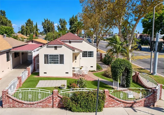 Single family home for sale at 10970 Ruth St, Lynwood, CA 90262 | MLS# IG26211240