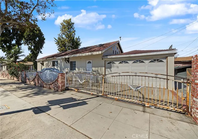 Photo 3 of Single family home for sale at 10970 Ruth St, Lynwood, CA 90262 | MLS# IG26211240 | Listing updated on 2026-10-07