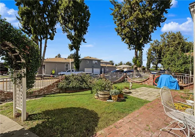 Photo 4 of Single family home for sale at 10970 Ruth St, Lynwood, CA 90262 | MLS# IG26211240 | Listing updated on 2026-10-07