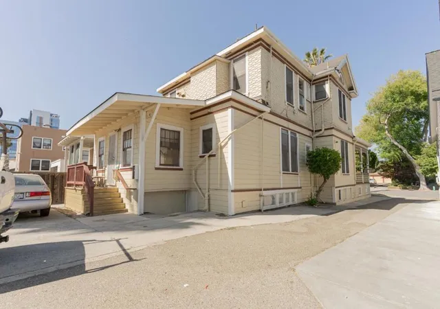 Photo 3 of Multi family home for sale at 467 S 3rd Street, San Jose, CA 95112 | MLS# ML82062929 | Listing updated on 2026-10-08