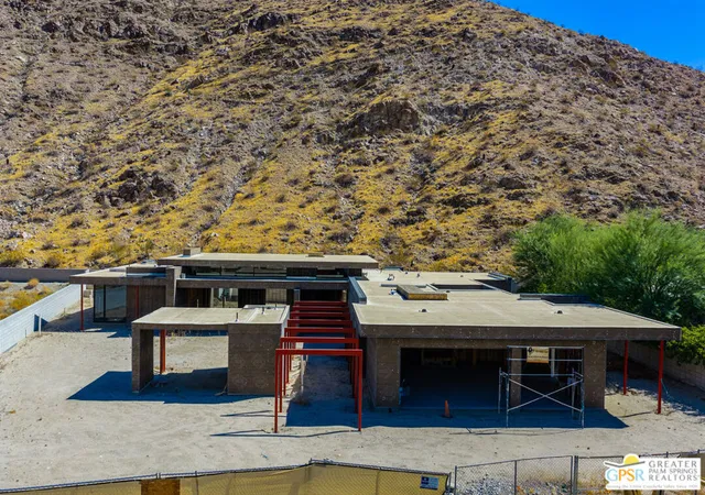 Photo 2 of Single family home for sale at 3172 E Bogert Trl, Palm Springs, CA 92264 | MLS# 26990861PS | Listing updated on 2026-09-29