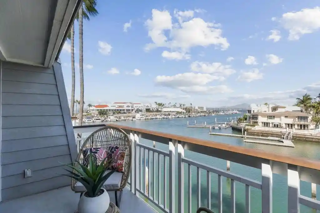 Listing Photo 1 - Condo for sale in 92 Montego Ct located at 92 Montego Ct, Coronado, CA 92118 - Unit 92 Montego Ct