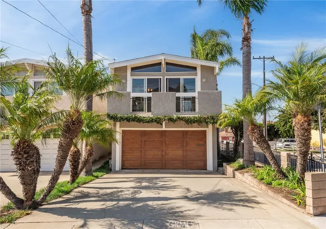 Photo 2 of Sale Pending at 1747 Haynes, Redondo Beach, CA 90278 | MLS# SB26211957 | Listing updated on 2026-10-04