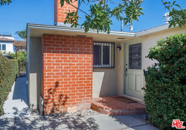 Photo 3 of Single family home for sale at 3028 Yale Ave, Marina Del Rey, CA 90292 | MLS# 26994363 | Listing updated on 2026-10-10