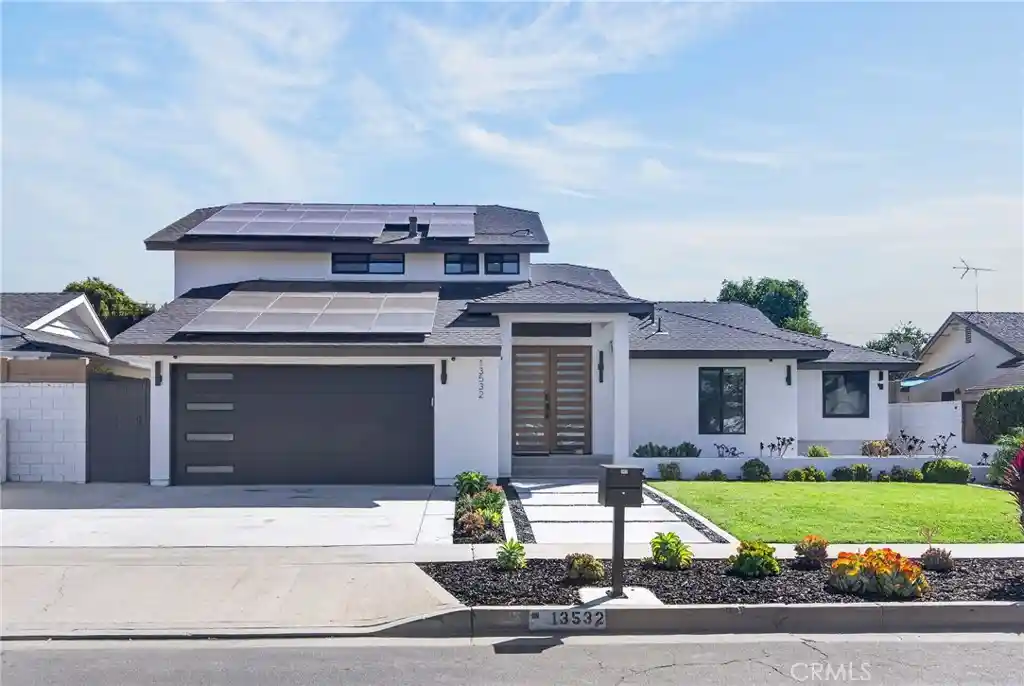 Single family home for sale at 13532 Loretta, Tustin, CA 92780 | MLS# SW26211780
