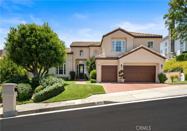 Photo 2 of Single family home for sale at 5919 County Oak Rd, Woodland Hills, CA 91367 | MLS# SR26211282 | Listing updated on 2026-10-12