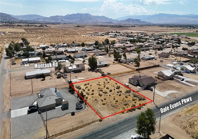 Photo 1 of Land for sale at 1 Dale Evans Pkwy, Apple Valley, CA 92307 | MLS# PW26212001 | Listing updated on 2026-09-29