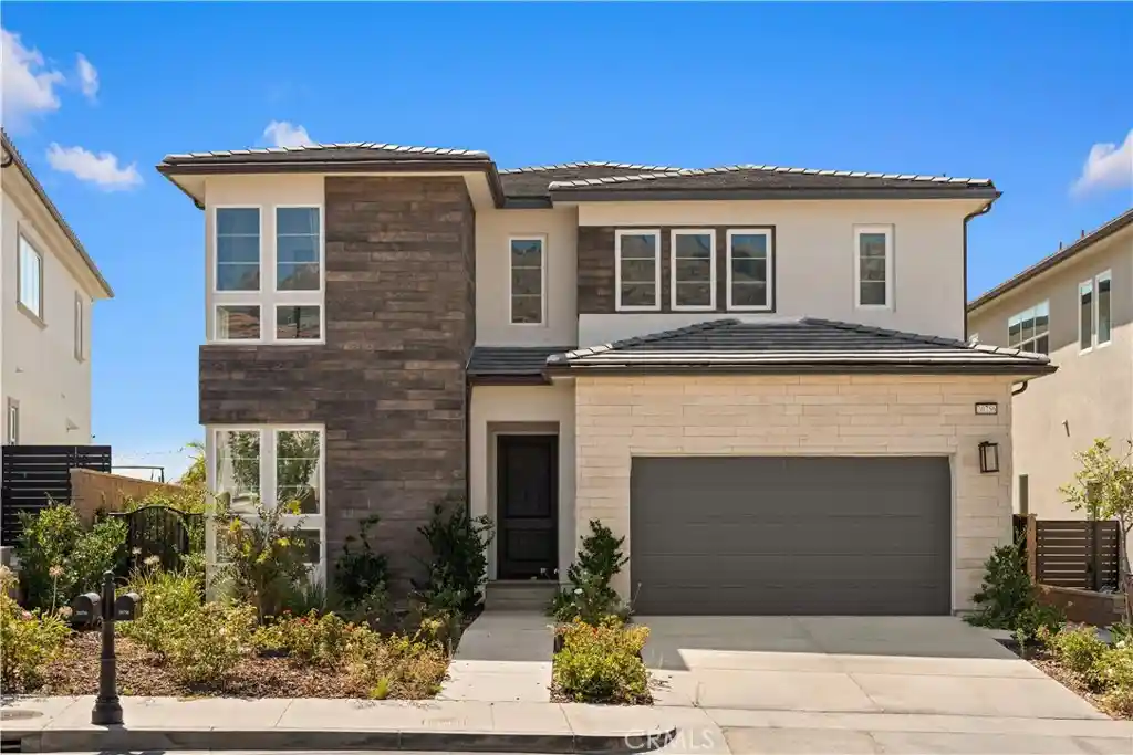 Single family home for sale at 20756 W Bluebird Ct, Porter Ranch, CA 91326 | MLS# OC26212121