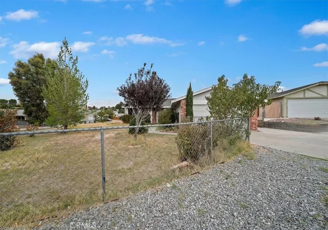Photo 2 of Single family home for sale at 14399 Navarro Ct, Victorville, CA 92395 | MLS# CV26197375 | Listing updated on 2026-09-30