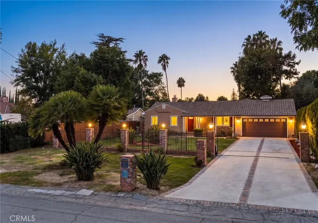 Photo 2 of Sale Pending at 8847 White Oak Ave, Sherwood Forest, CA 91325 | MLS# CV26212194 | Listing updated on 2026-10-07