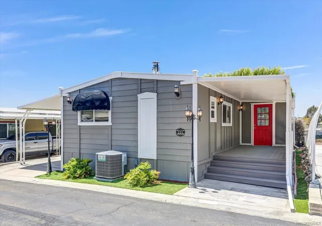 Photo 2 of Manufactured home for sale at 1815 Sweetwater Rd #121, Spring Valley, CA 91977 | MLS# 260023715SD | Listing updated on 2026-09-29