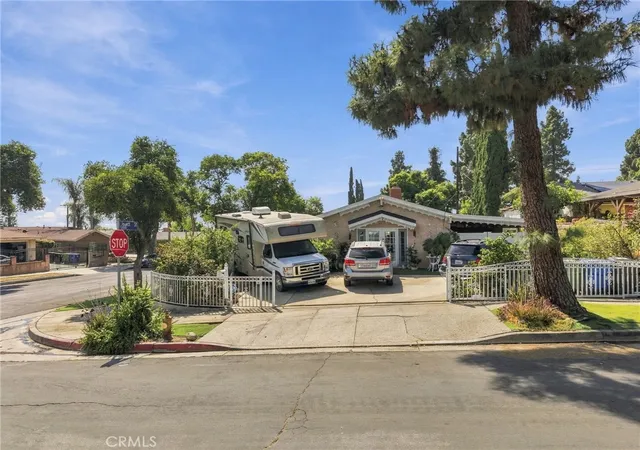 Photo 4 of Single family home for sale at 12011 Jouett, Sylmar, CA 91342 | MLS# SR26211306 | Listing updated on 2026-10-01