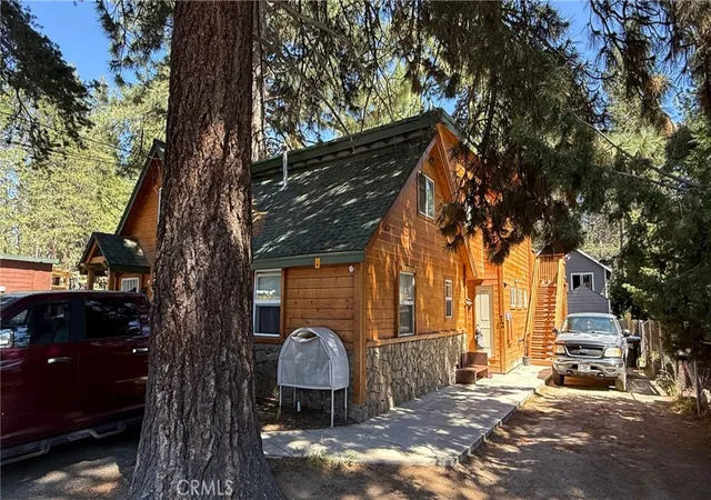 Photo 4 of House for sale at 2568 Palmira, South Lake Tahoe, CA 96150 | MLS# IV26210610 | Listing updated on 2026-09-30