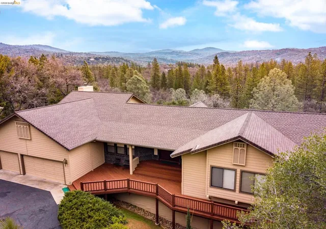 Photo 2 of Single family home for sale at 21320 Oneto Dr, Sonora, CA 95370 | MLS# 41149748 | Listing updated on 2026-10-06