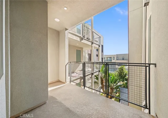 Photo 3 of Condo for sale at 127 Bowery, Irvine, CA 92612 | MLS# OC26211707 | Listing updated on 2026-10-04