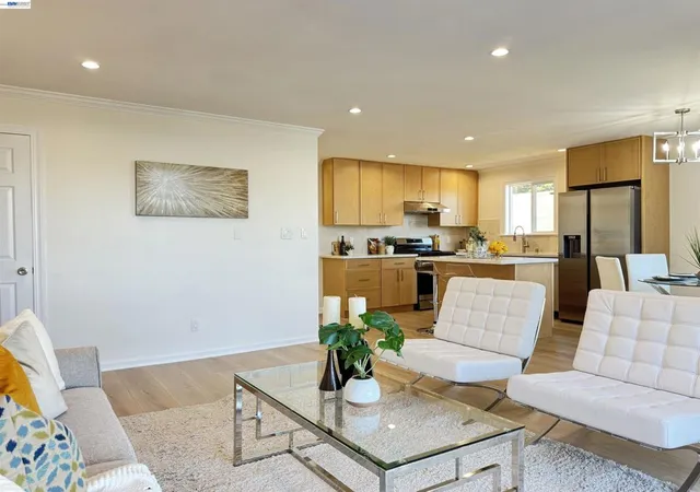 Photo 3 of Single family home for sale at 908 Higate Dr, Daly City, CA 94015 | MLS# 41149752 | Listing updated on 2026-10-08