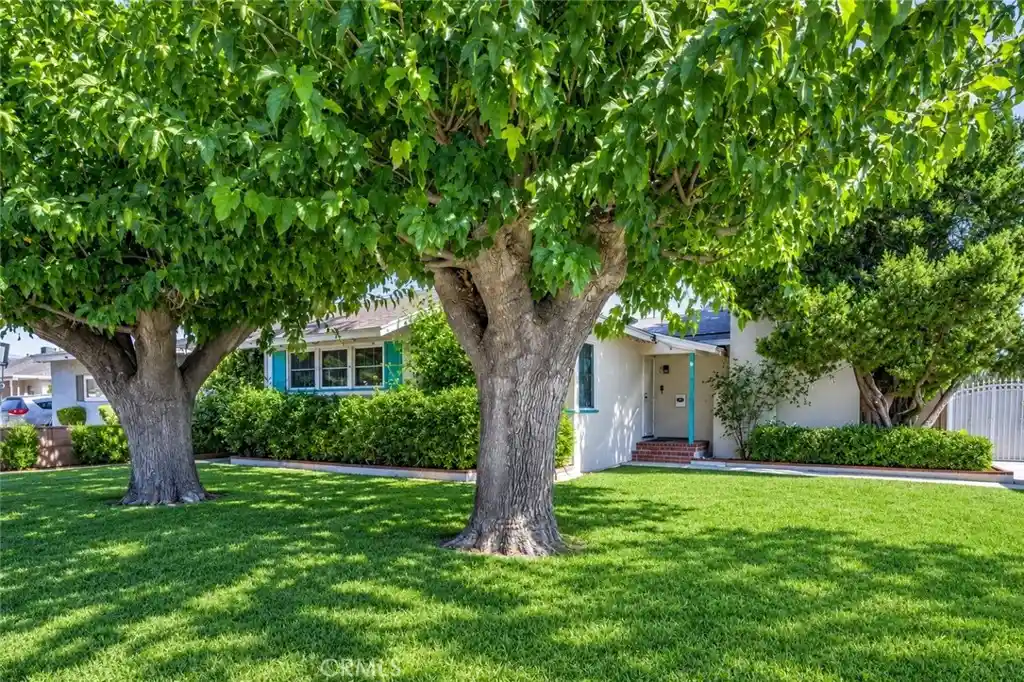 Photo 1 of Single family home for sale at 10132 Densmore Ave, North Hills, CA 91343 | MLS# SR26210439 | Listing updated on 2026-10-26