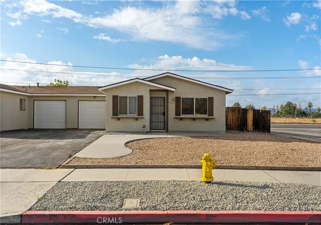 Photo 2 of Single family home for sale at 2327 Chanaral Ave, Hemet, CA 92545 | MLS# ND26203015 | Listing updated on 2026-10-08
