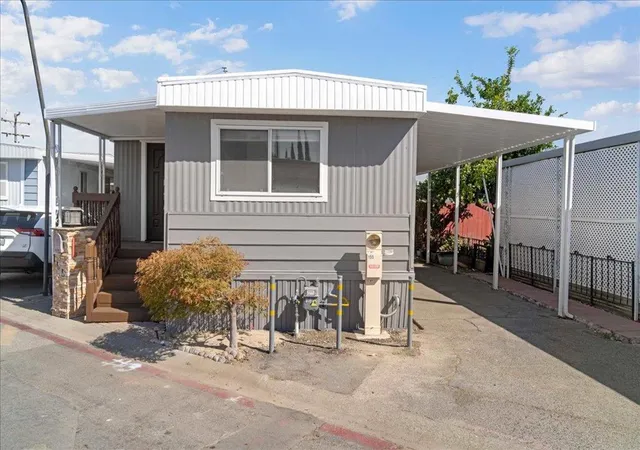Photo 2 of Manufactured home for sale at 2150 Monterey Rd #155, San Jose, CA 95112 | MLS# ML82063019 | Listing updated on 2026-10-12