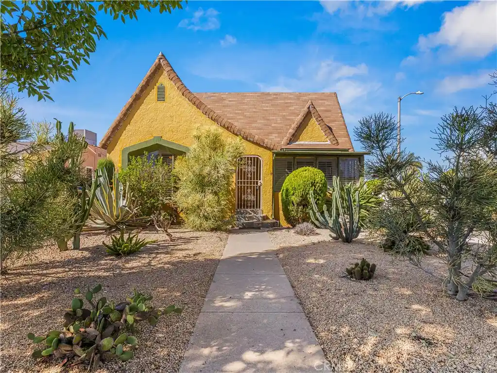 Photo 1 of Single family home for sale at 2001 West 84th, Los Angeles, CA 90047 | MLS# IV26208576 | Listing updated on 2026-10-18