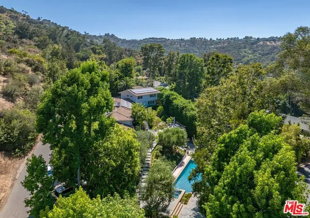 Photo 1 of Mansion for sale at 3101 Fryman Rd, Studio City, CA 91604 | MLS# 26994131 | Listing updated on 2026-10-07