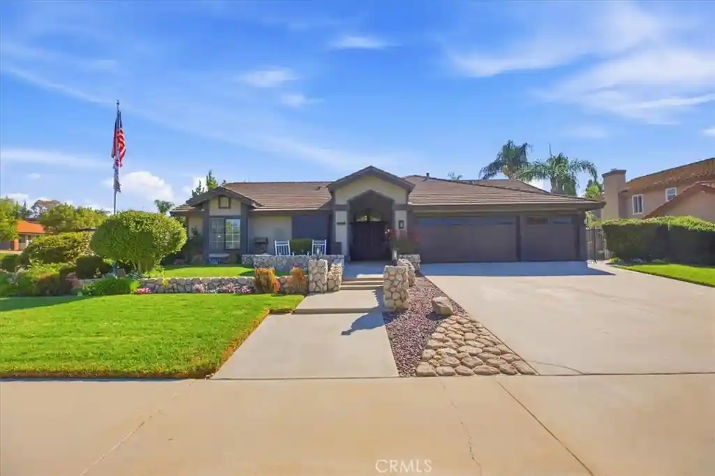 Photo 1 of Sale Pending at 7008 Wood, Riverside, CA 92506 | MLS# IV26212537 | Listing updated on 2026-10-28