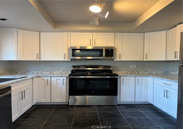 Photo 1 of Sale Pending at 308 Hillside Ct, Vista, CA 92084 | MLS# SW26212178 | Listing updated on 2026-10-08